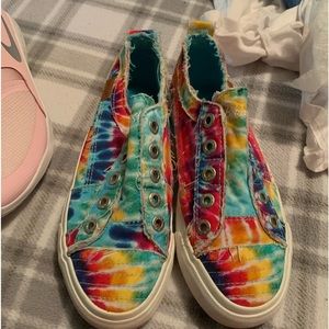 Tye Dye Sneakers, Blowfish, like new condition